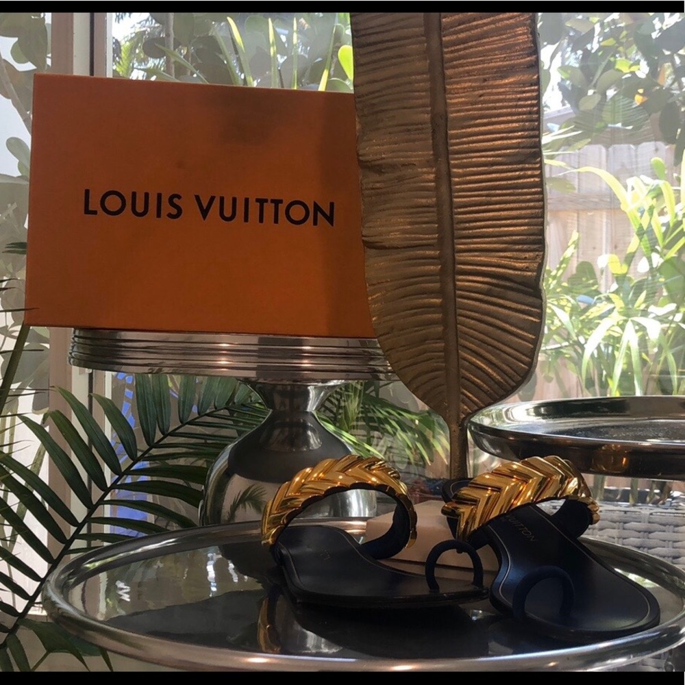 Louis Vuitton Gold V blue suede flat sandal